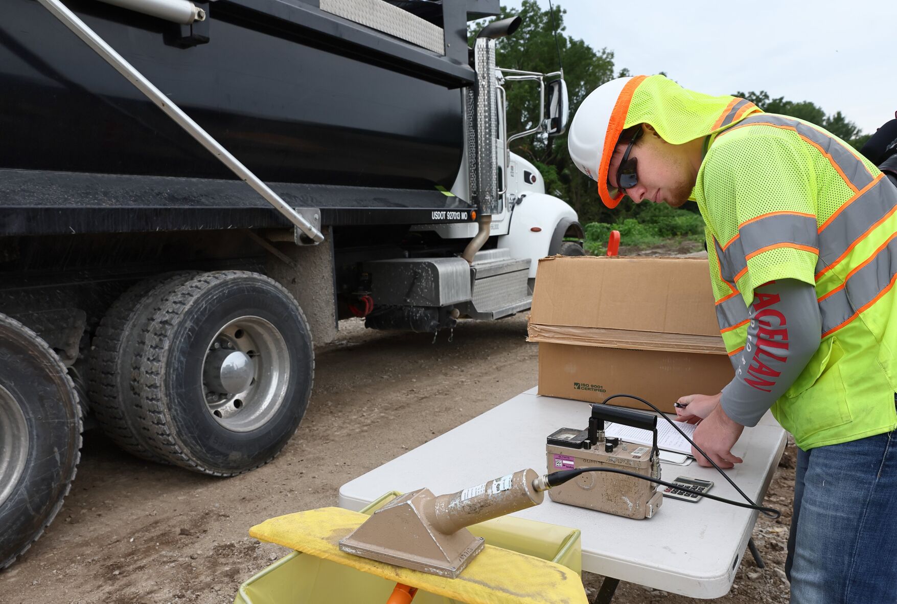 Clean up of radioactive waste near Jana Elementary School